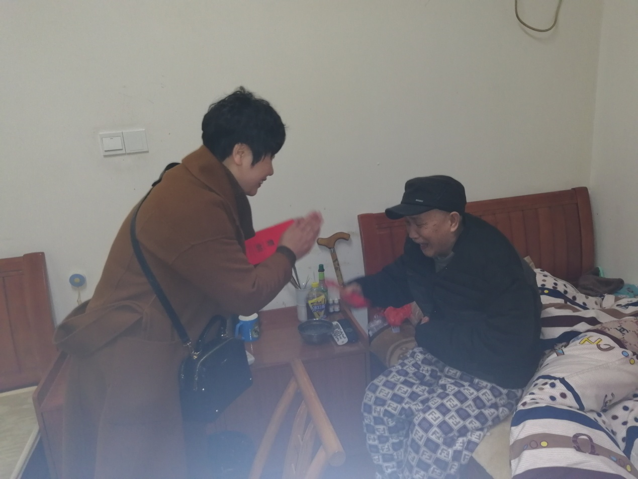 溫情滿除夕，愛心暖人心